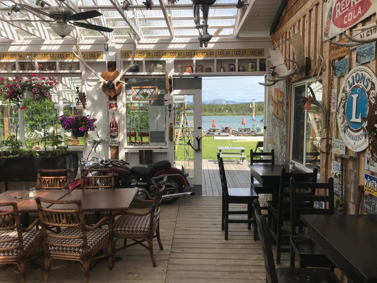 Six Mile River Resort Tagish Екстер'єр фото