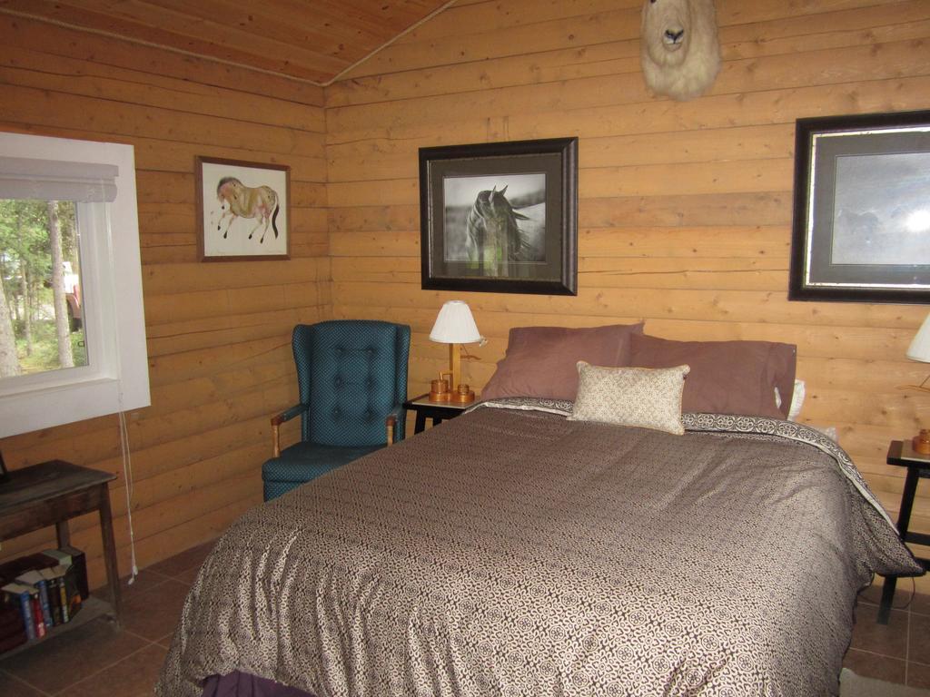Six Mile River Resort Tagish Номер фото