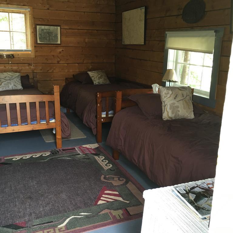 Six Mile River Resort Tagish Екстер'єр фото